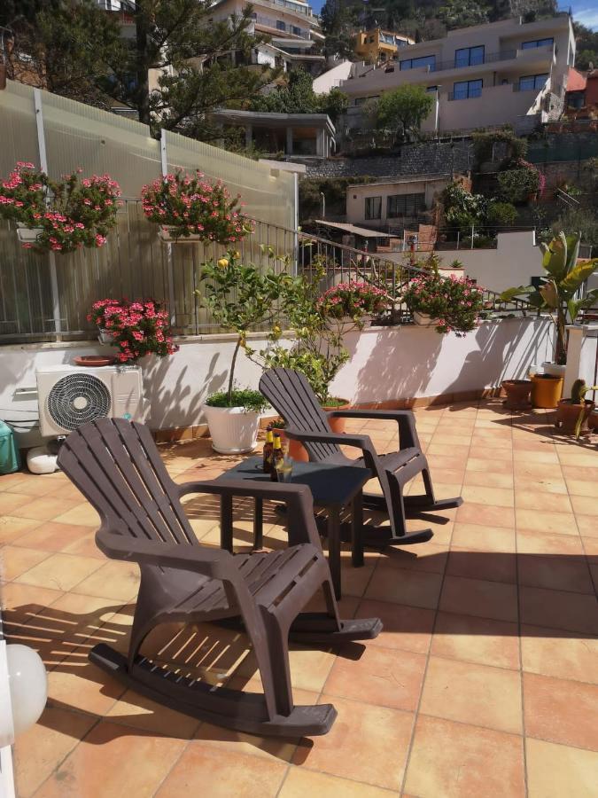 הוילה טאורמינה Il Terrazzo Di Marlu מראה חיצוני תמונה