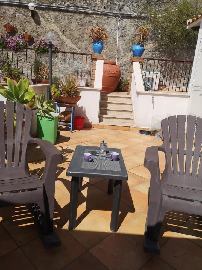 הוילה טאורמינה Il Terrazzo Di Marlu מראה חיצוני תמונה